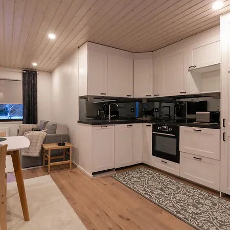 Cozy Near Santa Park